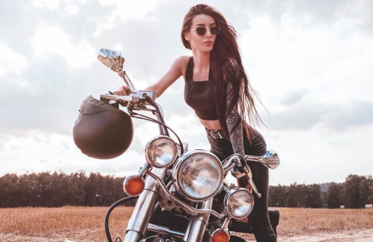 ZDROWY BIUST MOTOCYKLISTKI